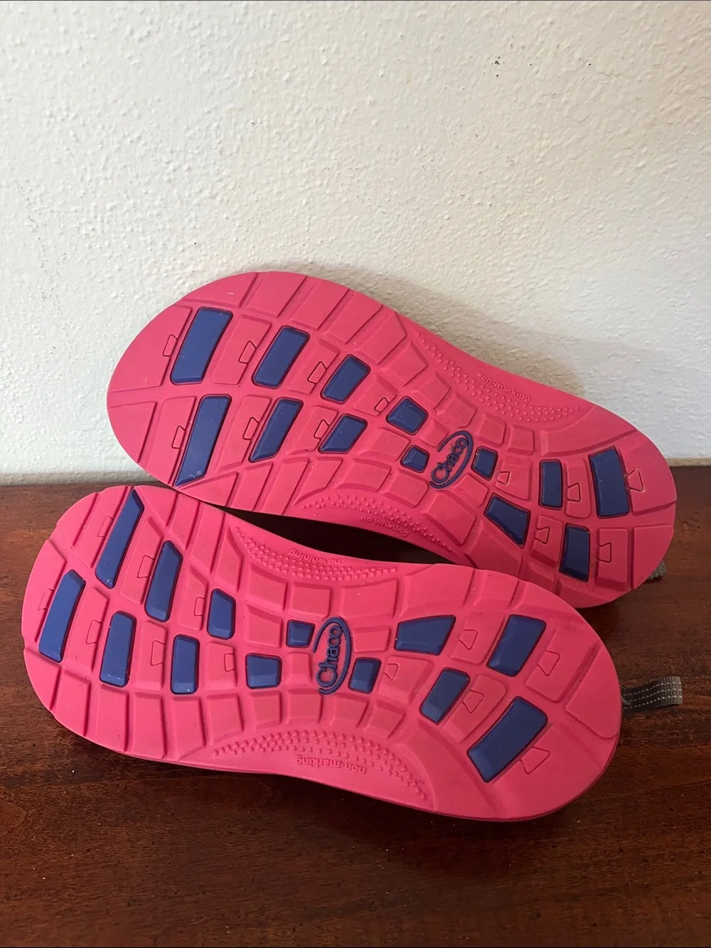 Chaco Women’s Z1 Ecotread in Cubit Magenta Sandals Size Youth 5 Women’s 6.5